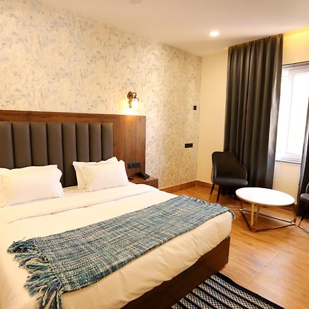 Hotel Dhingra Inn Rewāri エクステリア 写真