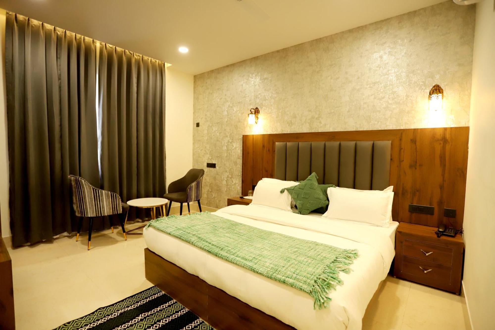 Hotel Dhingra Inn Rewāri エクステリア 写真