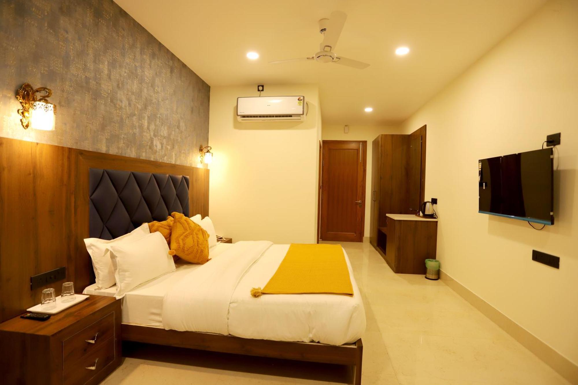Hotel Dhingra Inn Rewāri エクステリア 写真